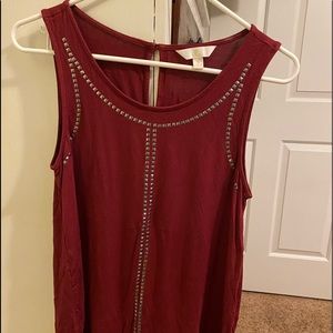 Maroon. Small tank. Charming Charlie.